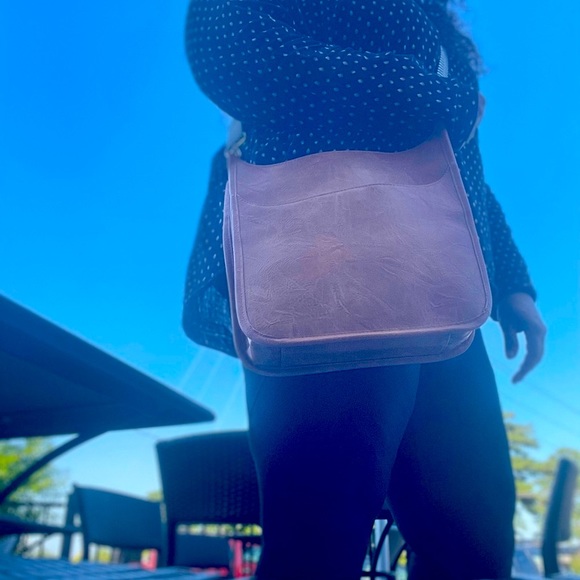 Saddle Brown Versatile Crossbody Shoulder Bag - Picture 4 of 11